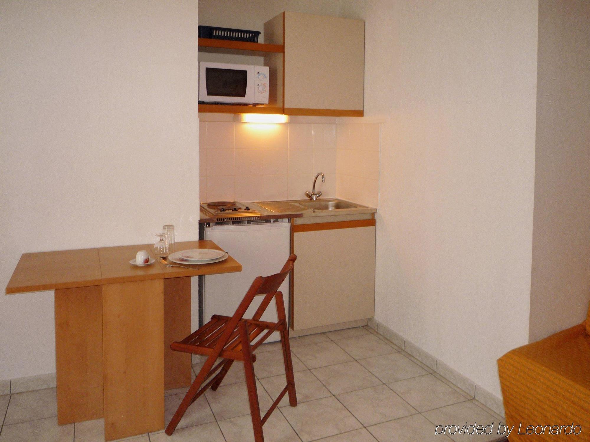 Sejours & Affaires Nantes La Beaujoire Apart otel Oda fotoğraf